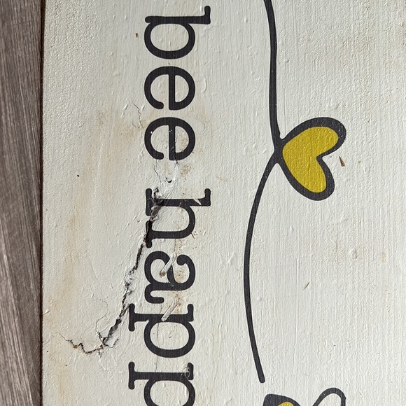 Bee Happy Solid Wooden Display Piece Honey Bee with Loop Heart Farmhouse Decor - Picture 6 of 6